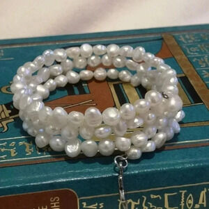 Natural  pearl bracelet